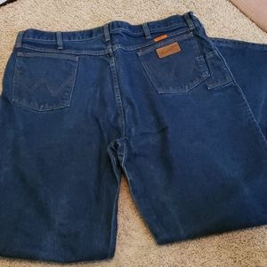 WRANGLER MEN'S RELAXED FR FLAME RESISTANT JEANS